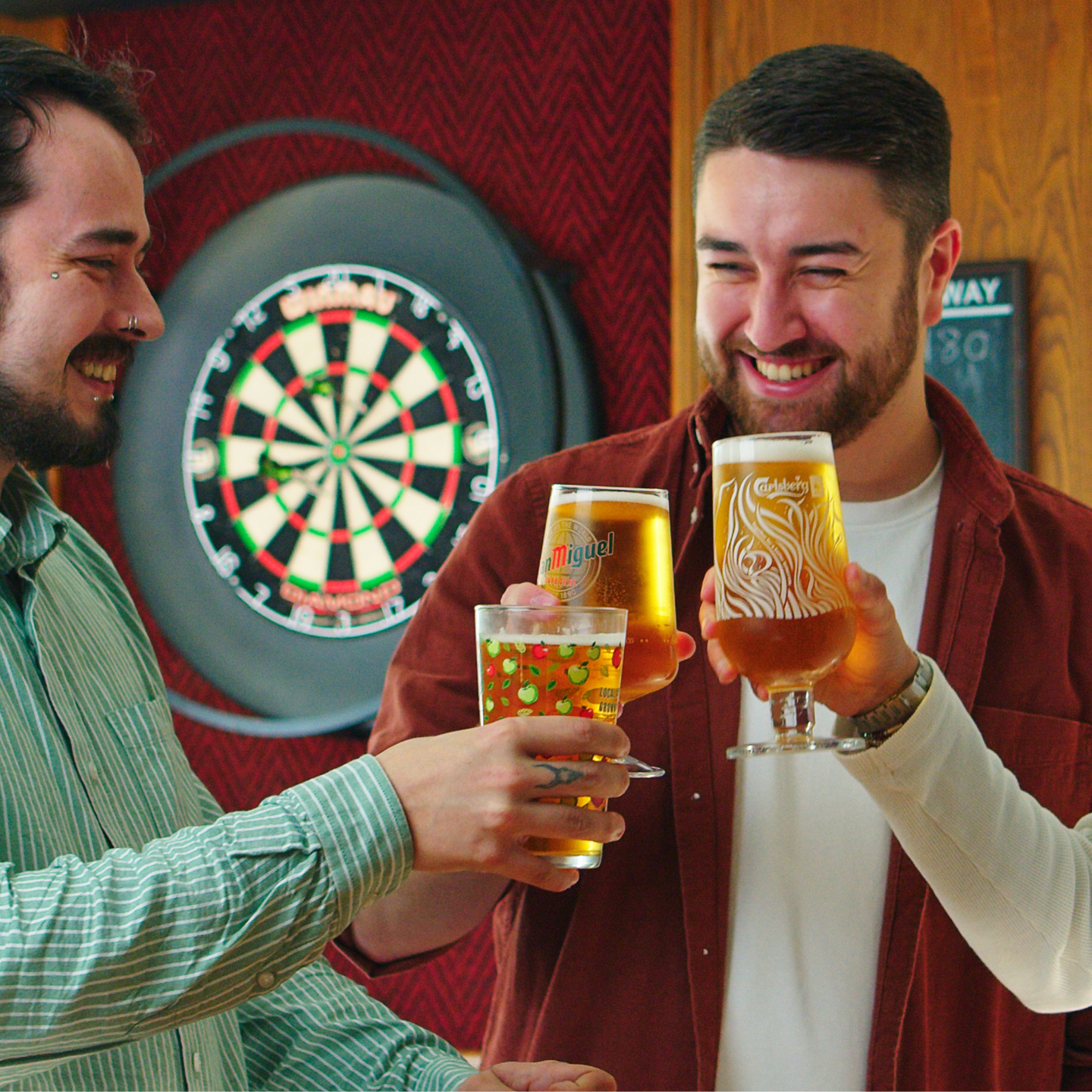 Raise a glass This Father's Day at The Greyhound Inn in Rhosnesni!